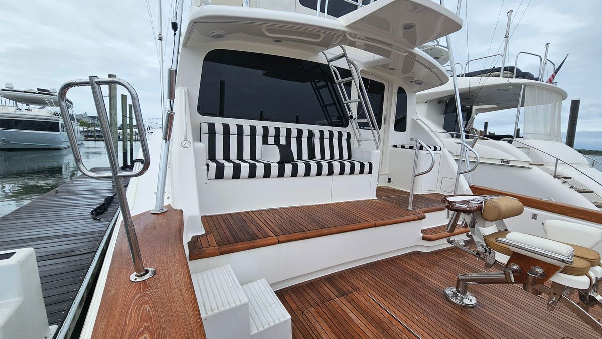 2000 Ocean Yachts 70 
