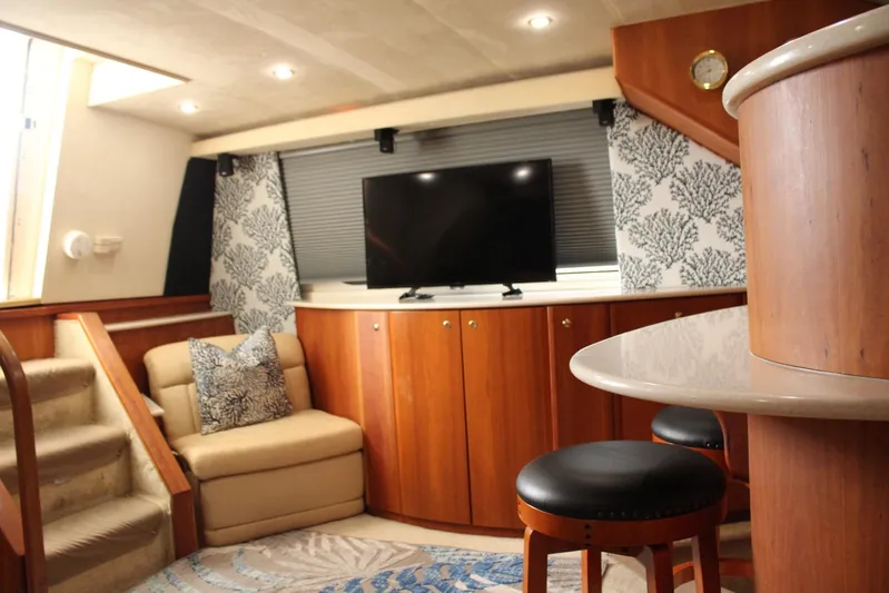 Everyday Yacht Photos Pics Luxurious interior of 2003 Silverton 453 Motor Yacht with elegant seating and modern decor.