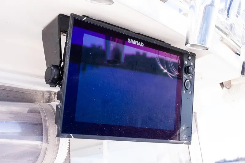  Yacht Photos Pics Simrad display on 2024 Steiger Craft 31 Fisherman boat dashboard.