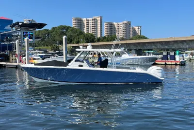 Pursuit S 328
