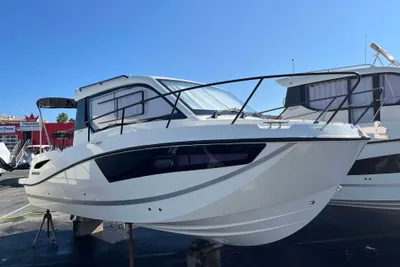 2025 Quicksilver Activ 755 Weekend