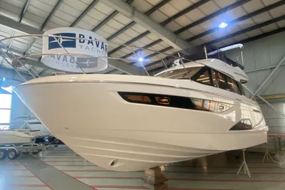 2024 Bavaria R40 Fly