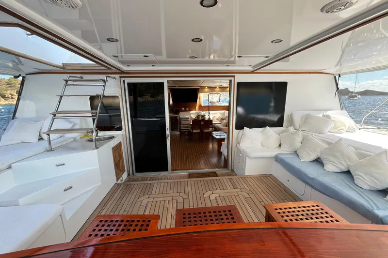 Sunreef 60 Yacht Photos Pics Luxurious 2005 Sunreef 60 yacht interior with plush seating and elegant wood finishes.