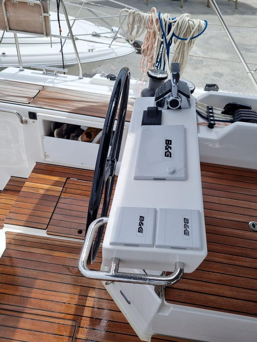 2023 Bavaria 54 