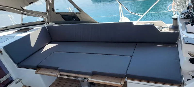 Bella Donna Yacht Photos Pics 