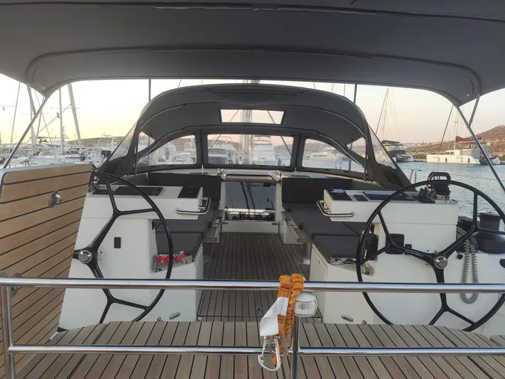 Bella Donna Yacht Photos Pics 