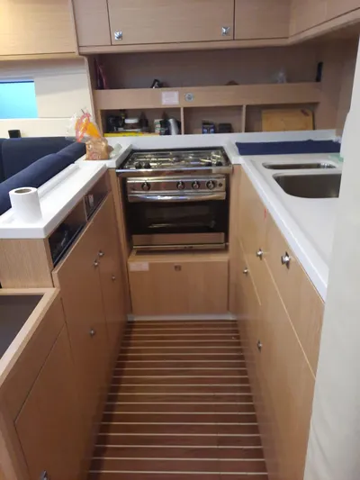 Bella Donna Yacht Photos Pics 