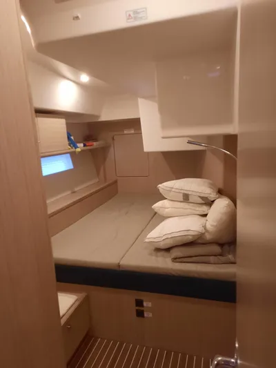 Bella Donna Yacht Photos Pics 