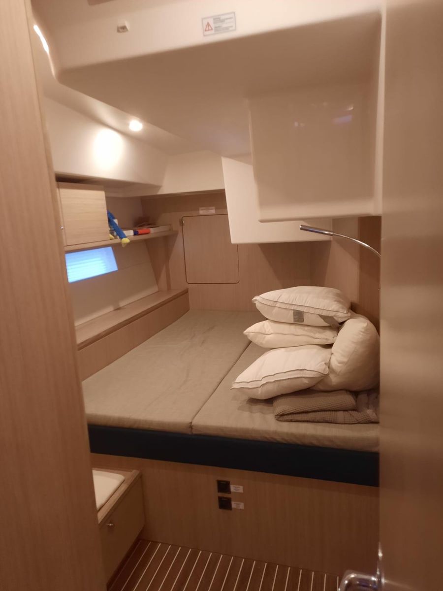 2023 Bavaria 54 