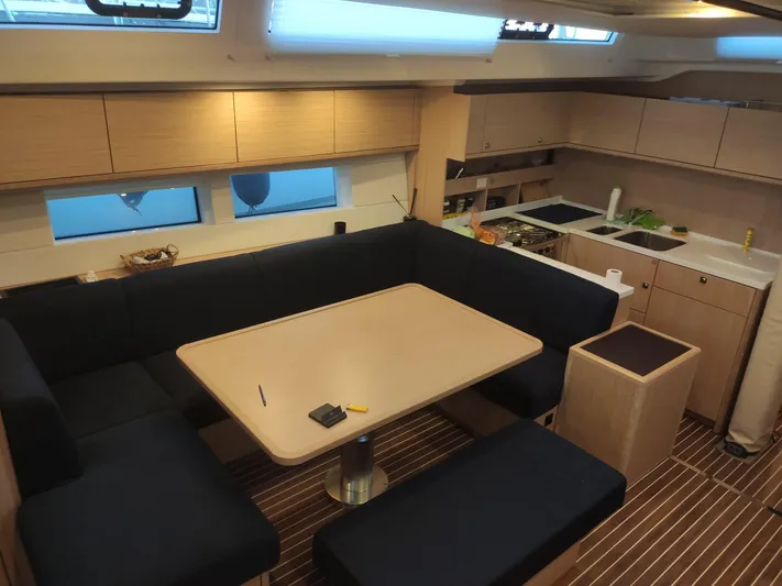 Bella Donna Yacht Photos Pics 