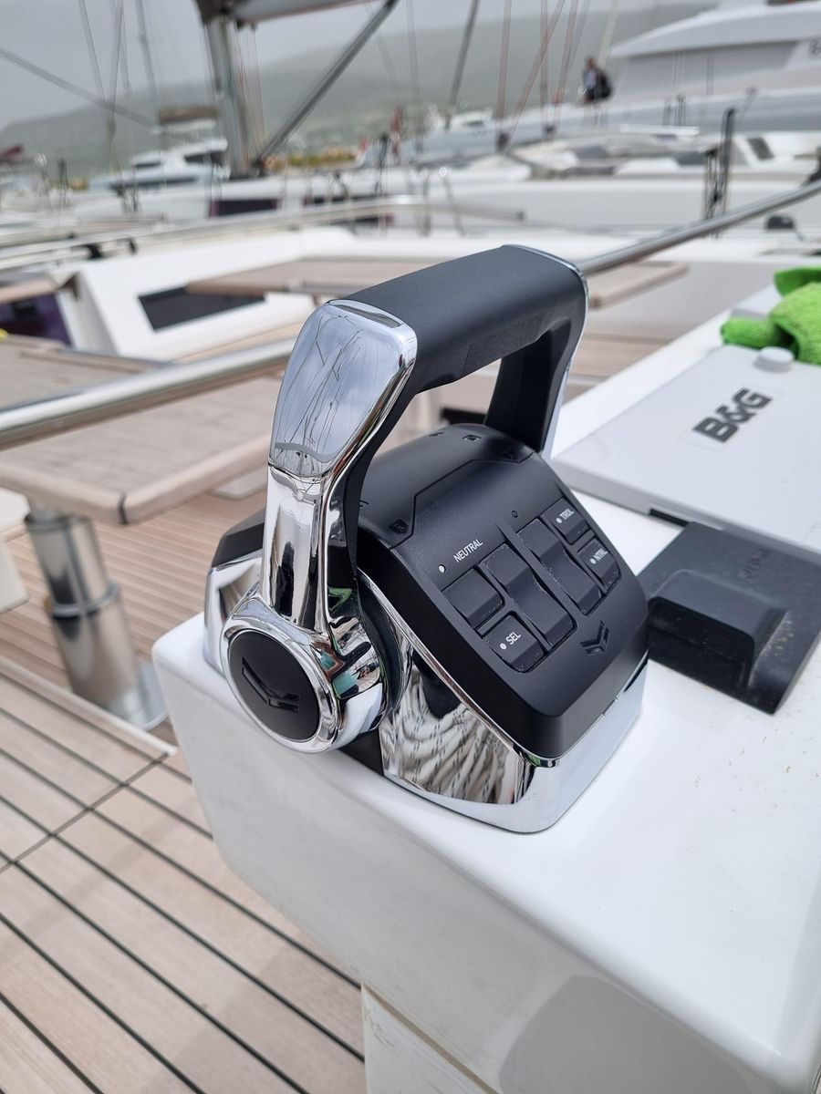 2023 Bavaria 54 