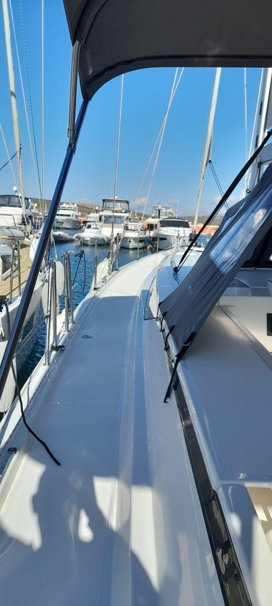 2023 Bavaria 54 