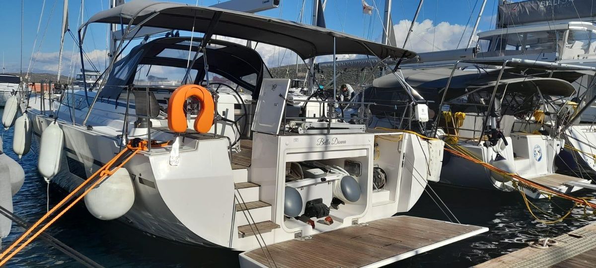 2023 Bavaria 54 