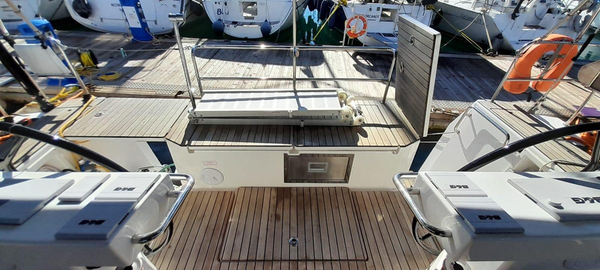 2023 Bavaria 54 