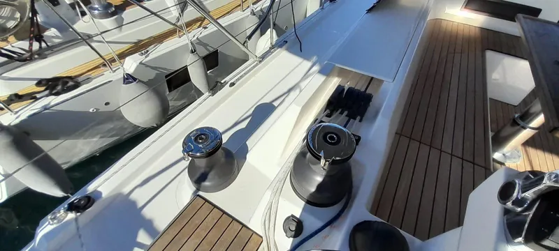 Bella Donna Yacht Photos Pics 