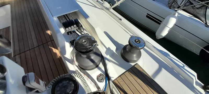 Bella Donna Yacht Photos Pics 