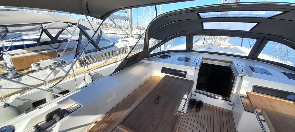 2023 Bavaria 54 