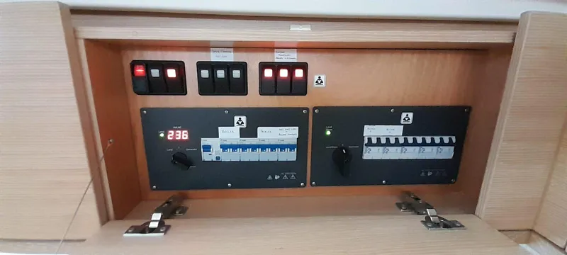 Bella Donna Yacht Photos Pics 