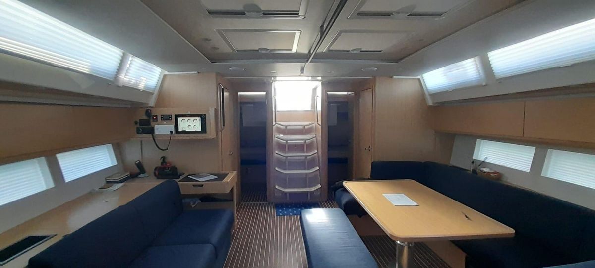 2023 Bavaria 54 