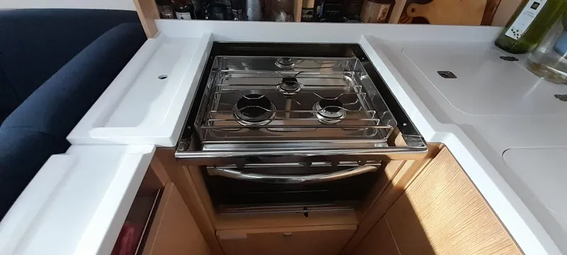 Bella Donna Yacht Photos Pics 