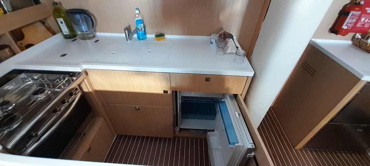 2023 Bavaria 54 