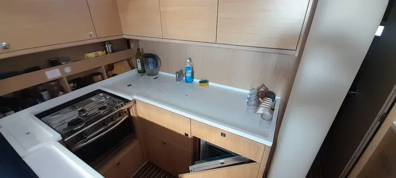 Bella Donna Yacht Photos Pics 