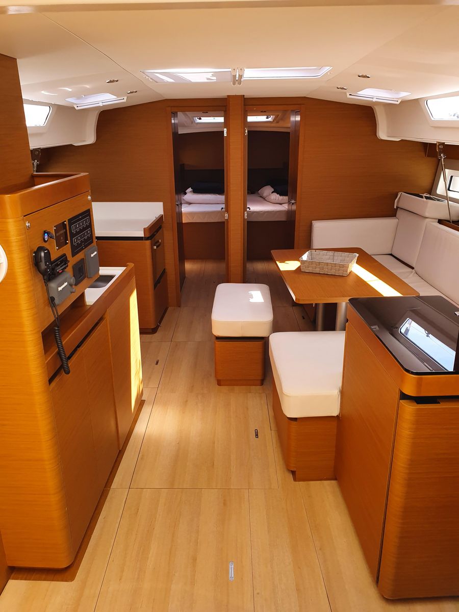 2018 Jeanneau 48 