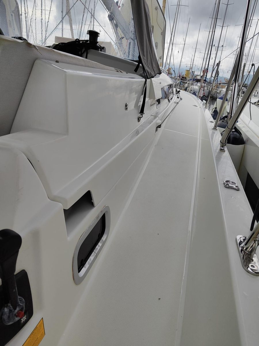 2018 Jeanneau 48 