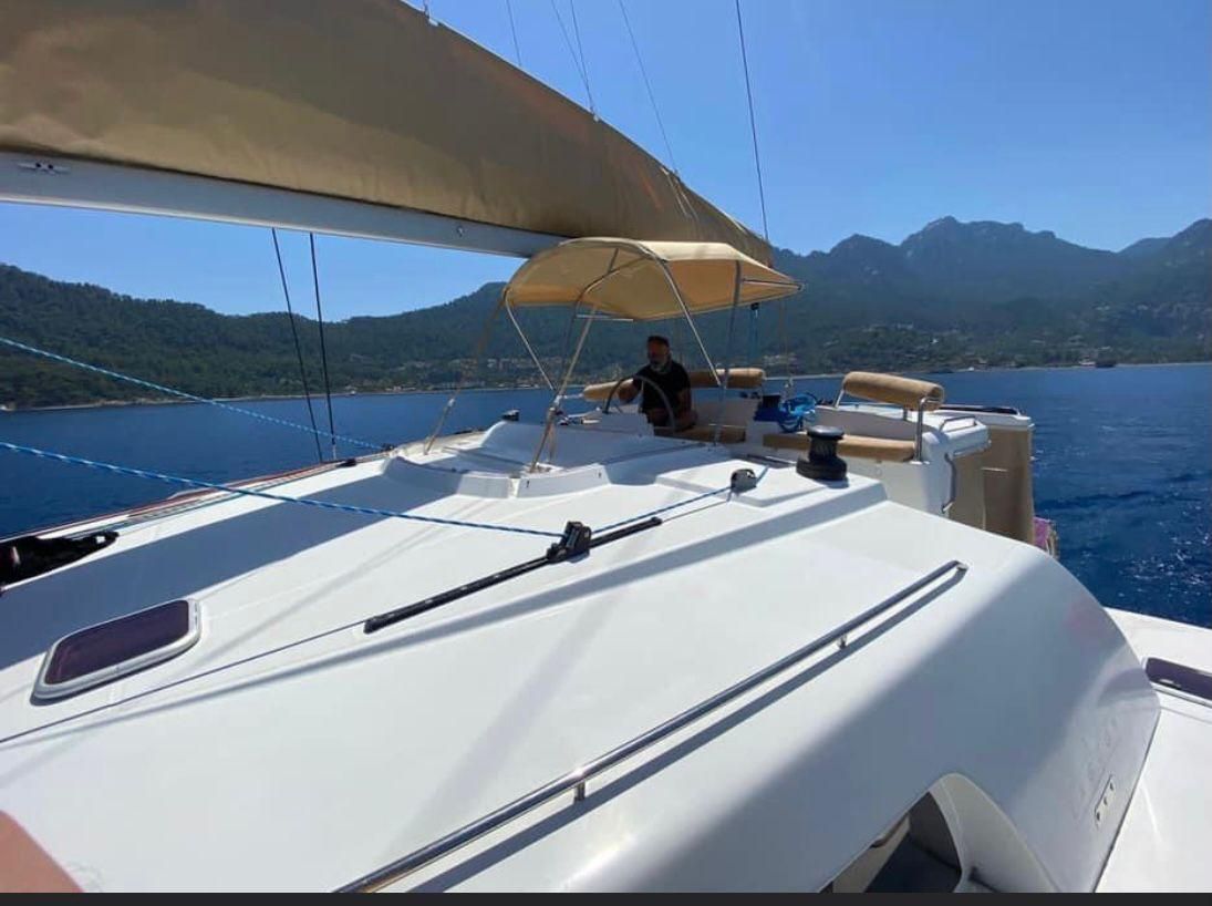 2010 Lagoon 44 