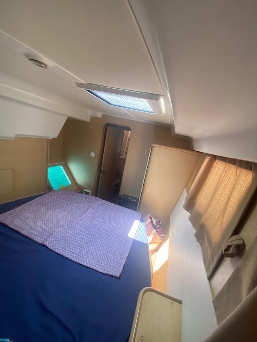 2010 Lagoon 44 