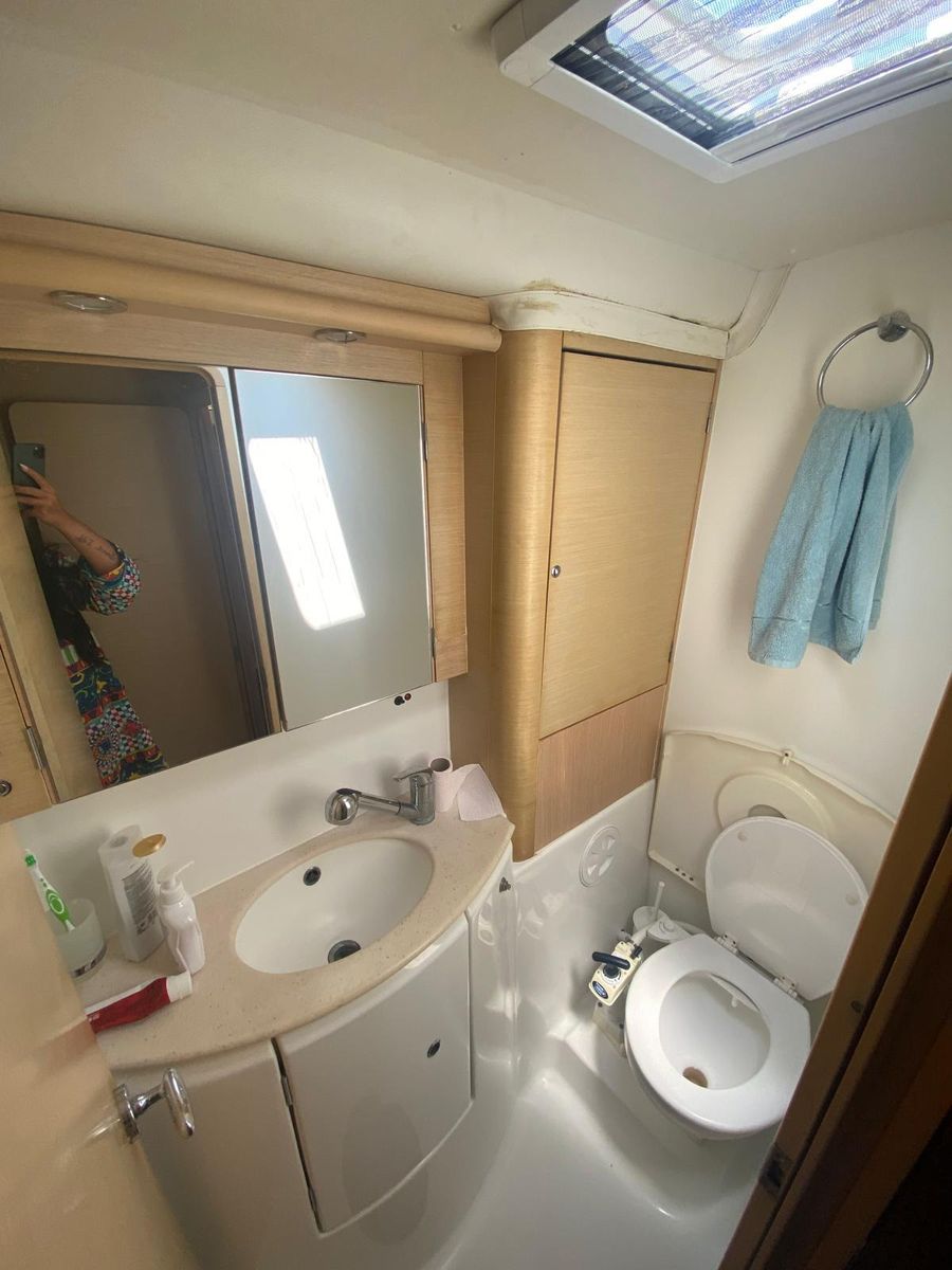 2010 Lagoon 44 
