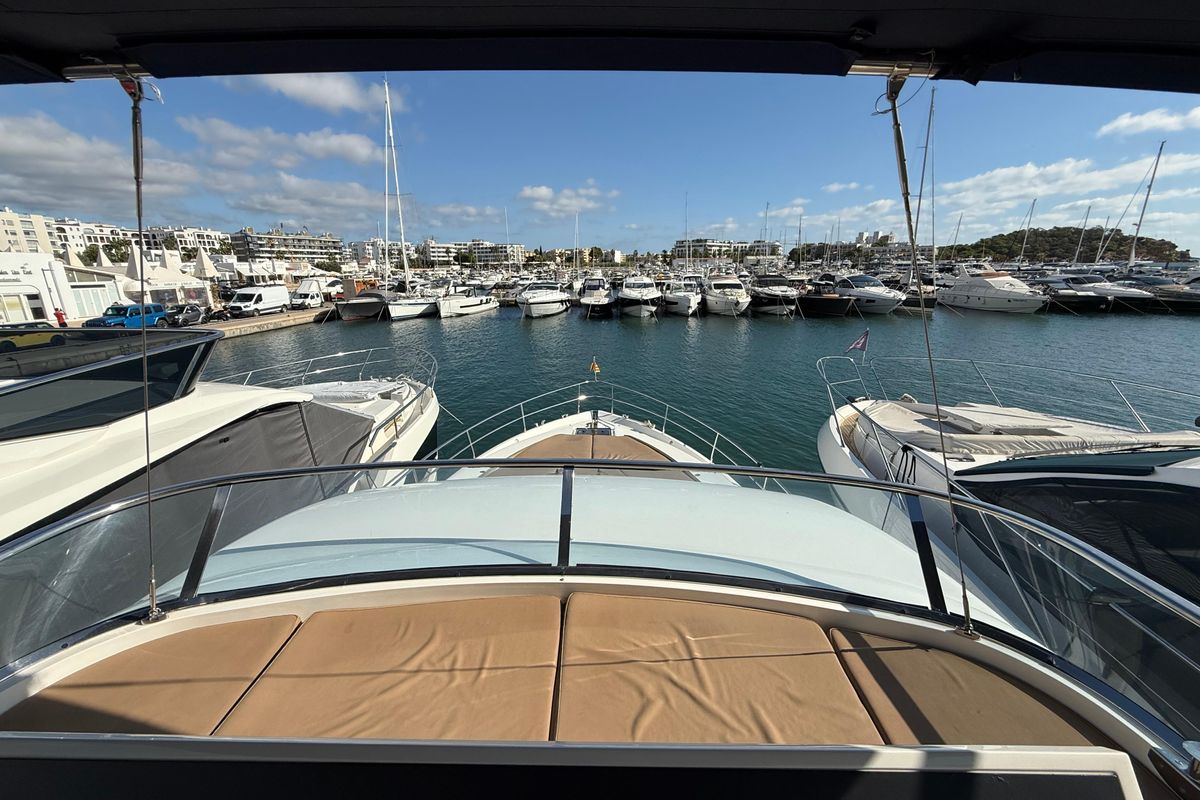 2012 Fairline 57 