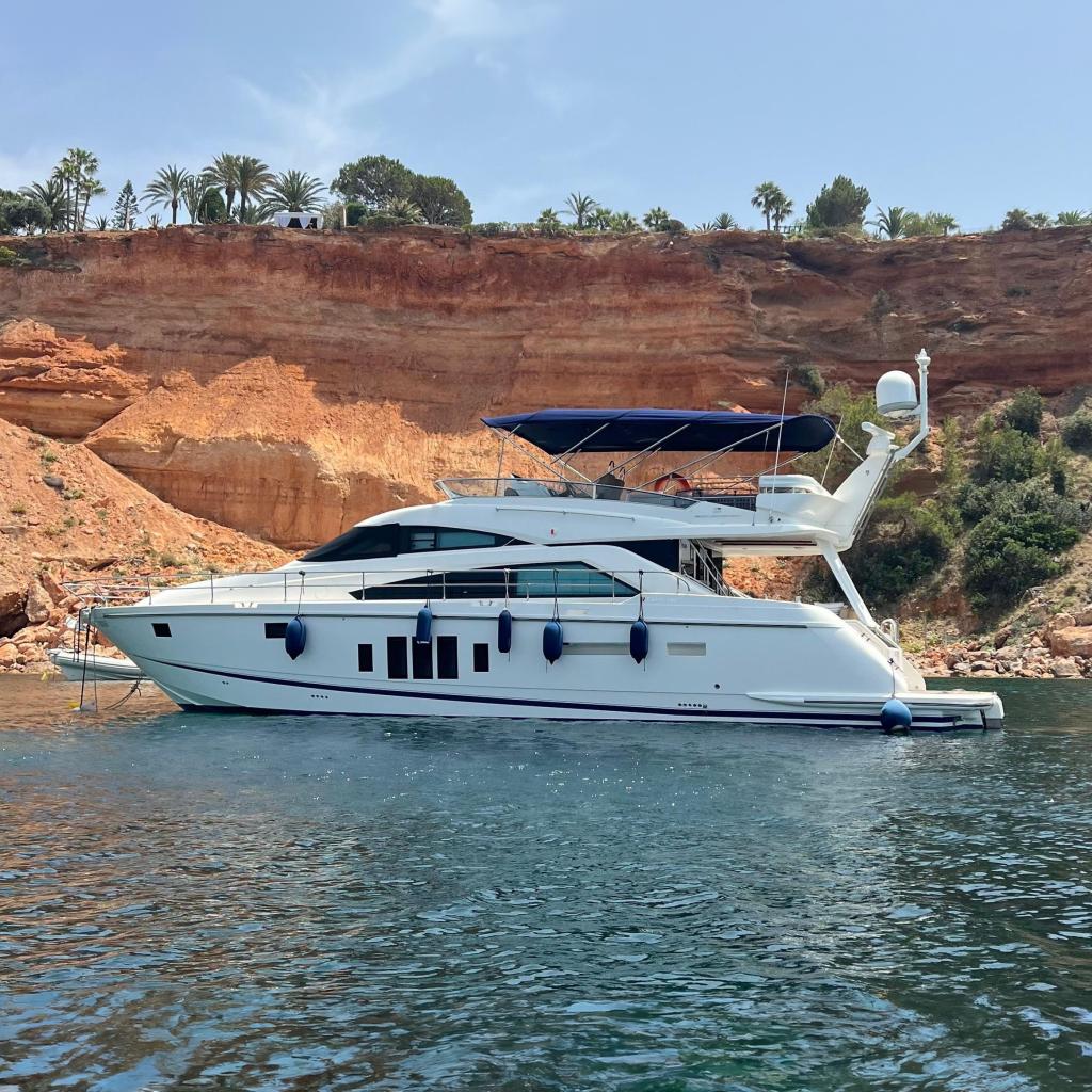 2012 Fairline Squadron 58