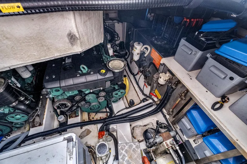 Eyiii Yacht Photos Pics 