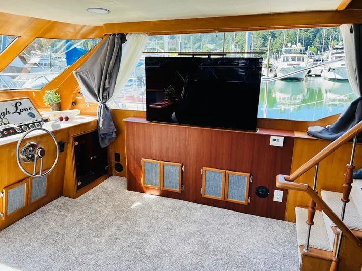 Rough Life Yacht Photos Pics 