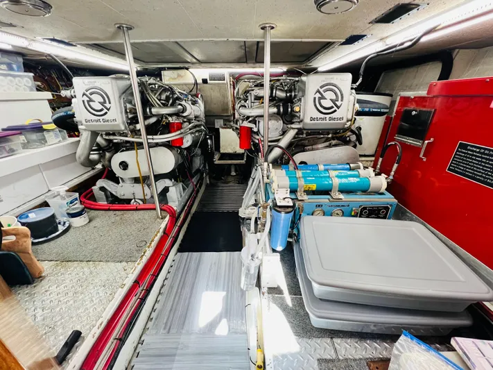 Rough Life Yacht Photos Pics 