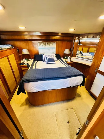 Rough Life Yacht Photos Pics 