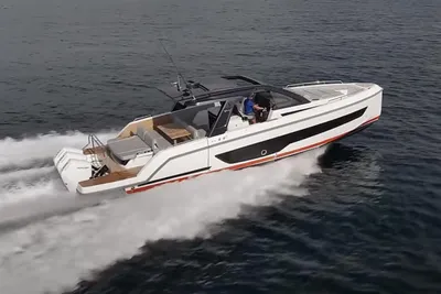 2025 Schaefer V44