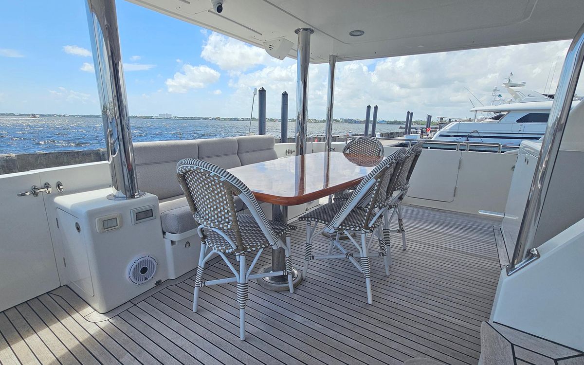 2012 Outer Reef Yachts 70 