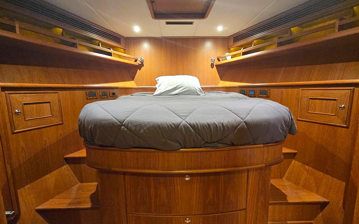 2012 Outer Reef Yachts 70 