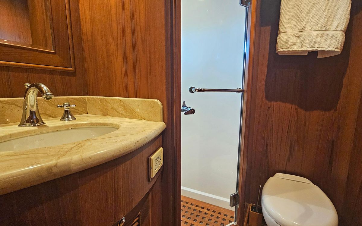 2012 Outer Reef Yachts 70 