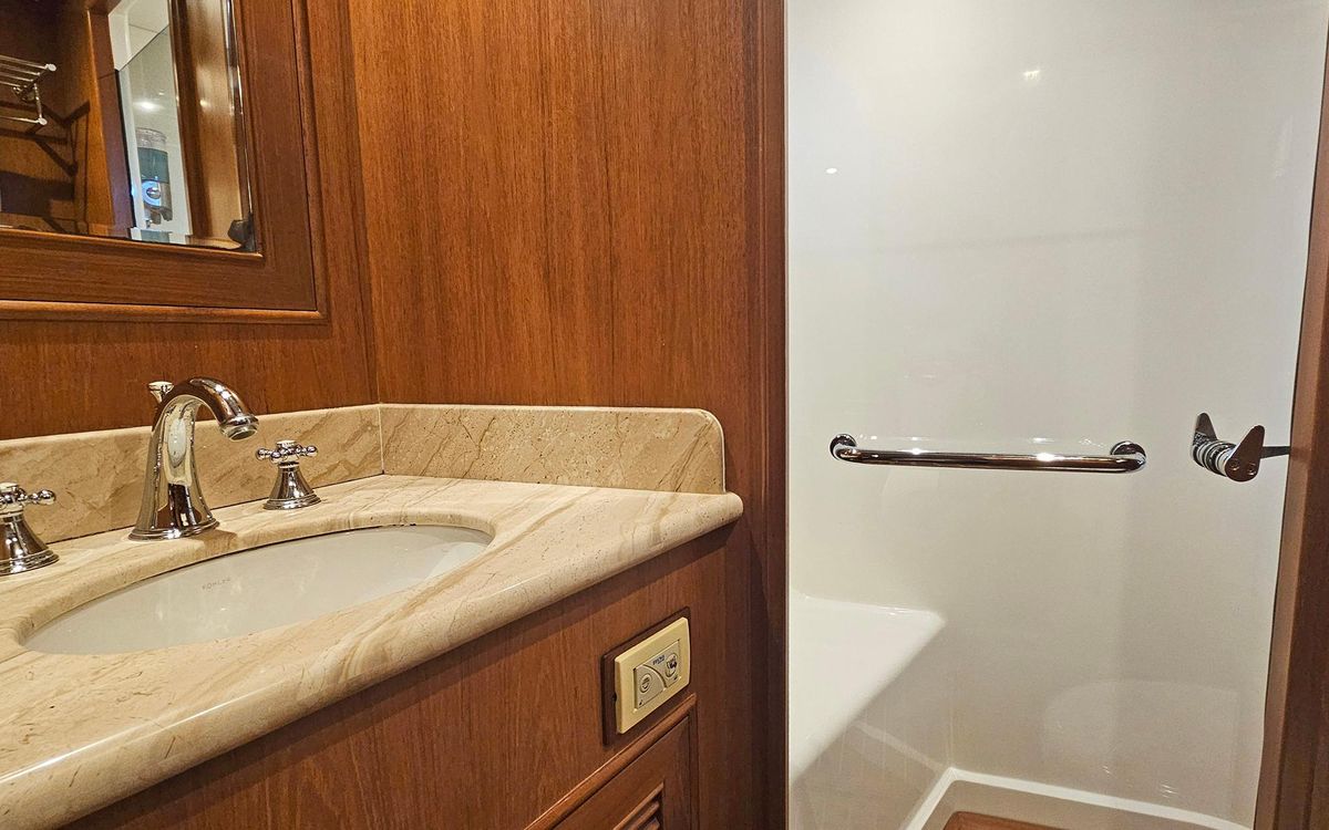 2012 Outer Reef Yachts 70 