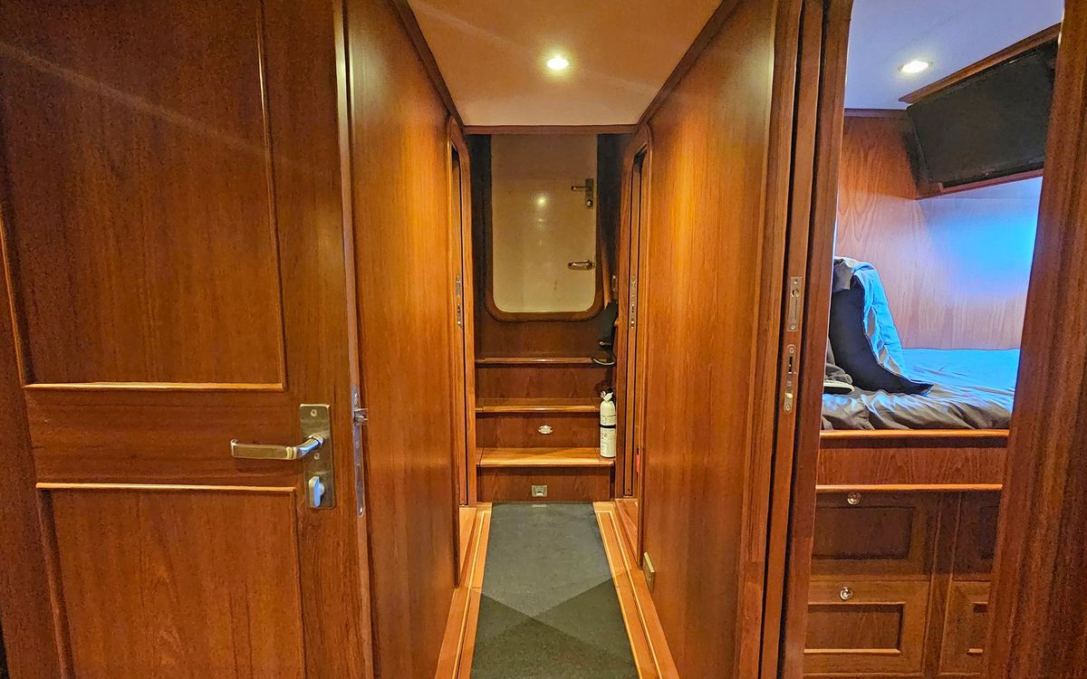 2012 Outer Reef Yachts 70 
