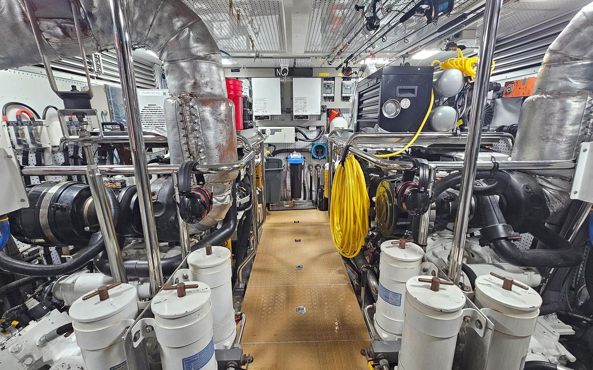 2012 Outer Reef Yachts 70 