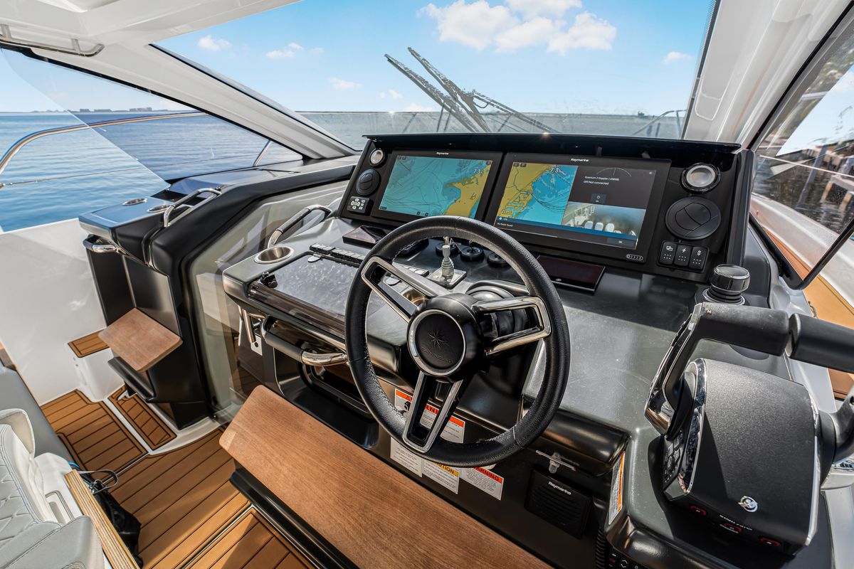 2023 Jeanneau 43 