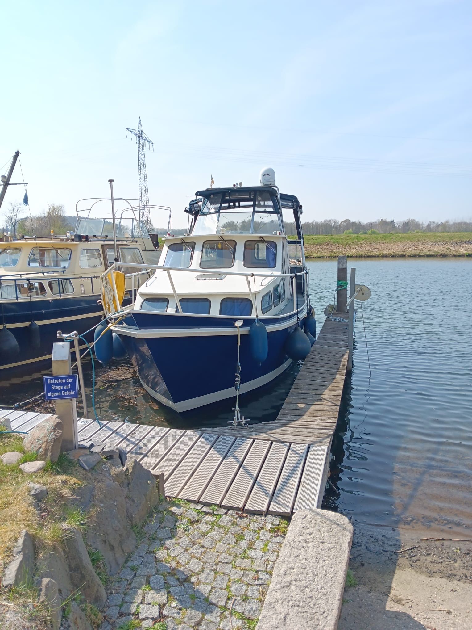 1999 Einzelbau Gruno angelehnt