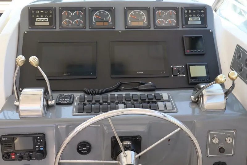 C Dreamer Yacht Photos Pics 2001 43 Tiara Yacht C Dreamer- Helm/Electronics