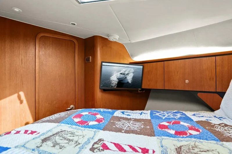 Thought About It Yacht Photos Pics 2007 Tiara Yachts 4300 Sovran - Stateroom