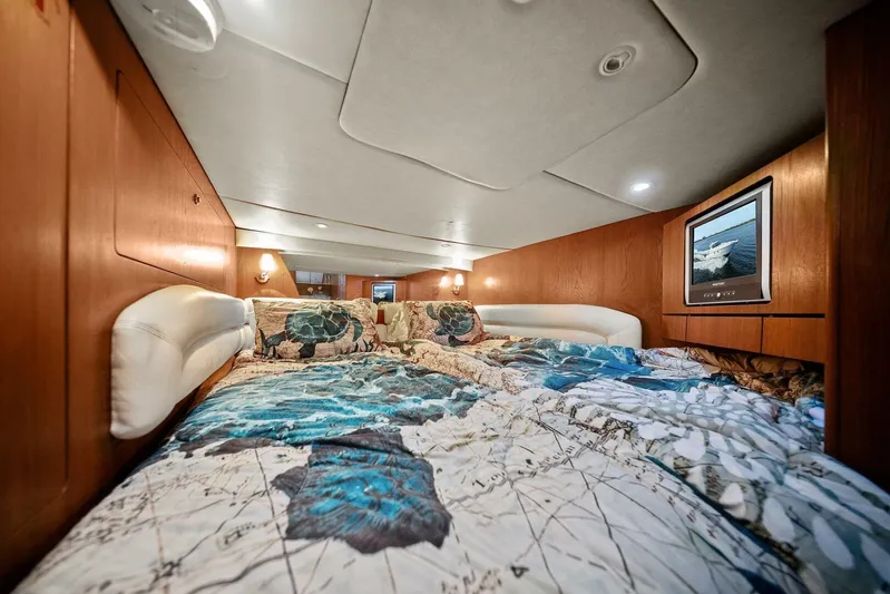 Thought About It Yacht Photos Pics 2007 Tiara Yachts 4300 Sovran - Stateroom