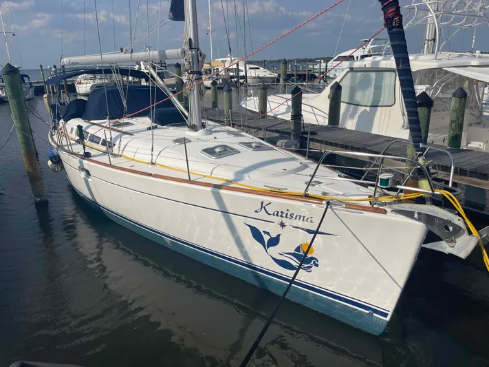 Karisma Yacht Photos Pics 